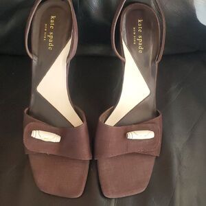 Kate Spade White and Brown Heels with Sophisticated Design